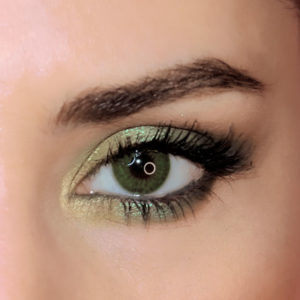 Green contact lenses